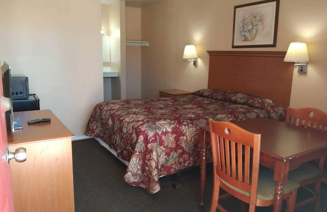 American Motel-1